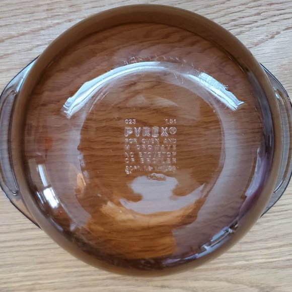 Pyrex 023 1.5 L Casserole Dish With 623 - C Lid - Picture 3 of 7